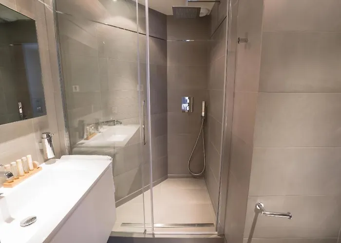 Roi De Sicile - Rivoli -- Luxury Apartment Hotel